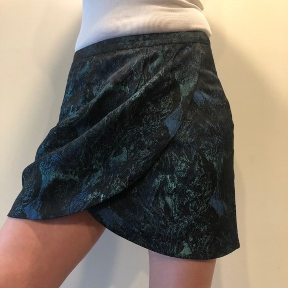 Ladakh Women's Metallic Faux Wrap Mini Skirt Iridescent Pleated Small